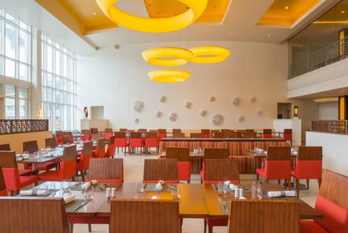 Memories Grand Bahama Beach Resort All Inclusive dining room