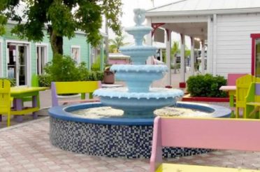 Port Lucaya Marketplace square